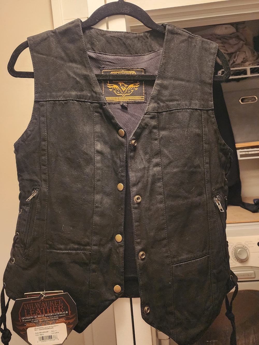 Milwaukee Leather Women's Black Leather Vest